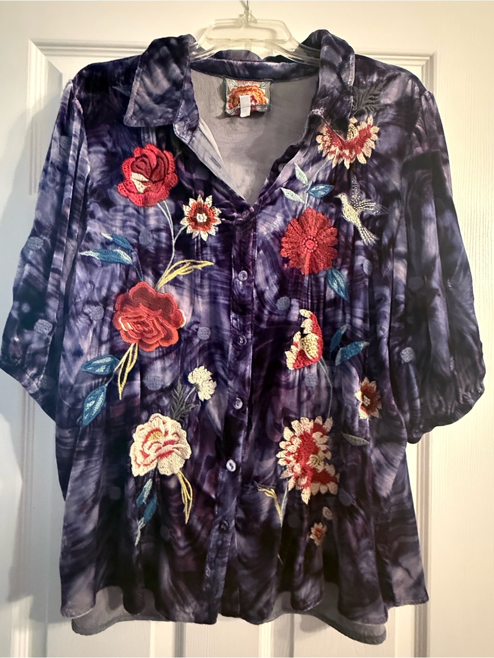 Johnny Was Purple Tie-Dye Floral Embroidered Button-Front Blouse